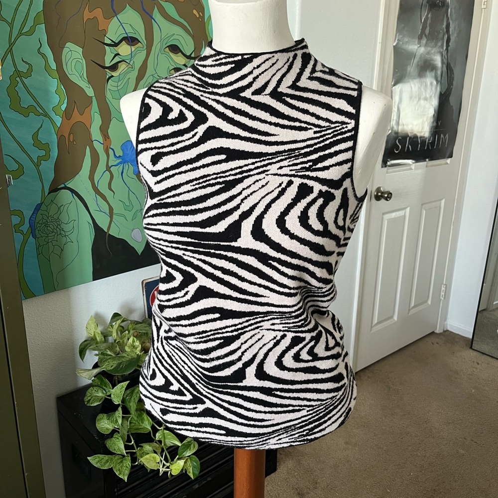 Stylish Zebra Pattern Tank Top